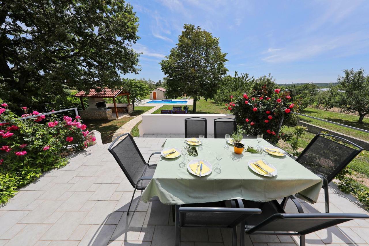 Villa Easyliving House Near Zadar à Posedarje Extérieur photo