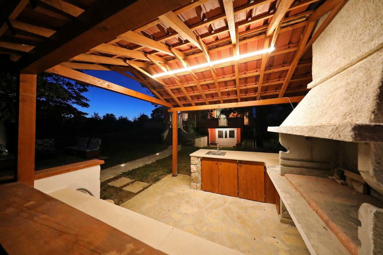 Villa Easyliving House Near Zadar à Posedarje Extérieur photo